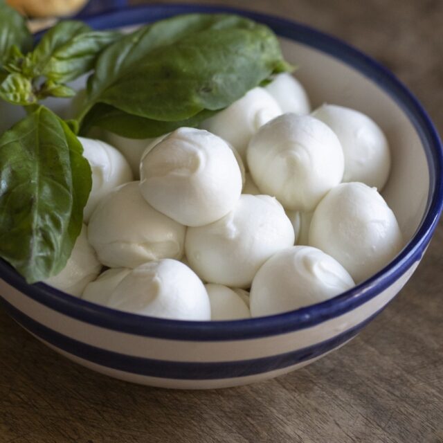 Ciliegine di latte di bufala